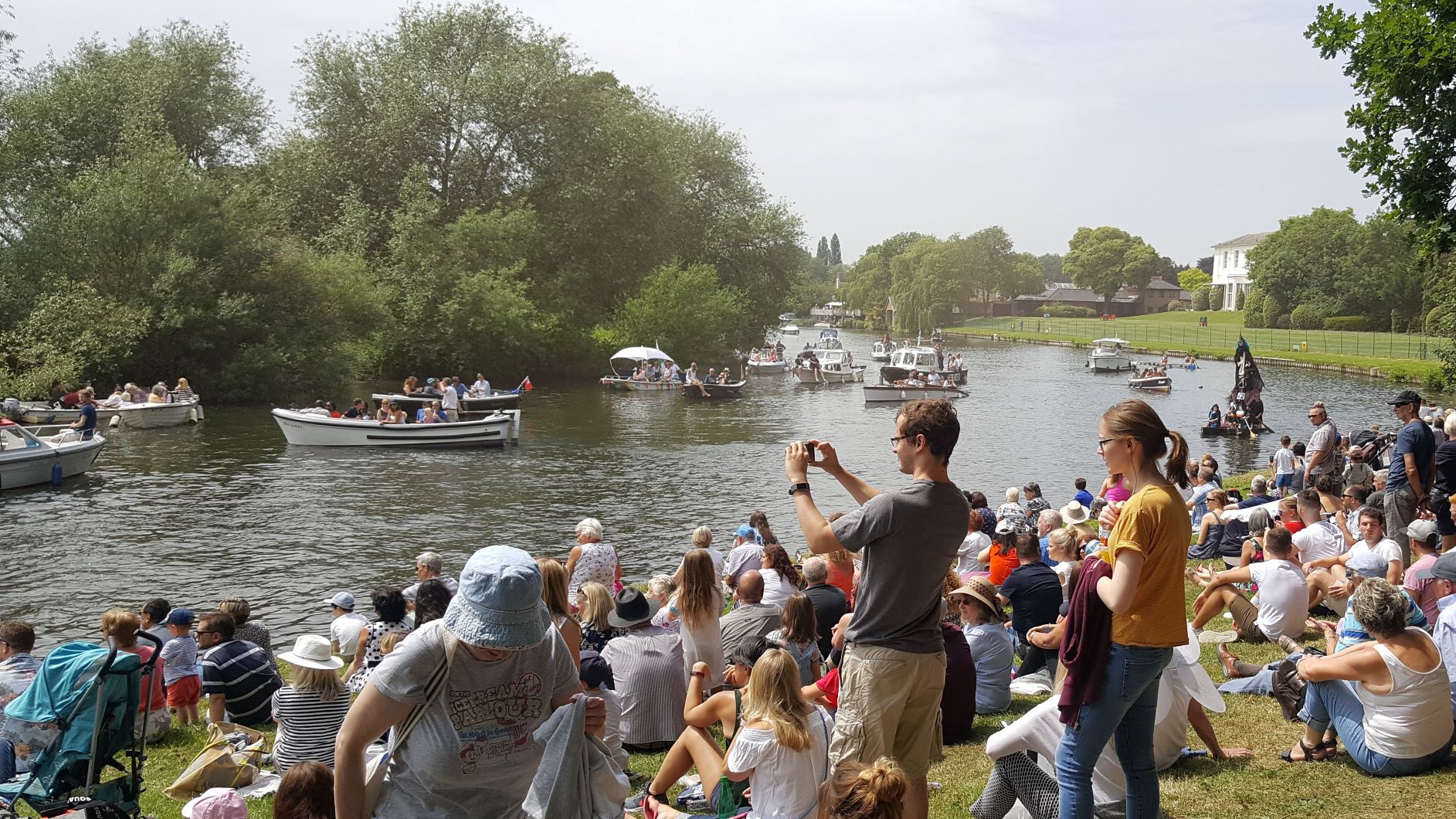 Thames River RaftRace Event